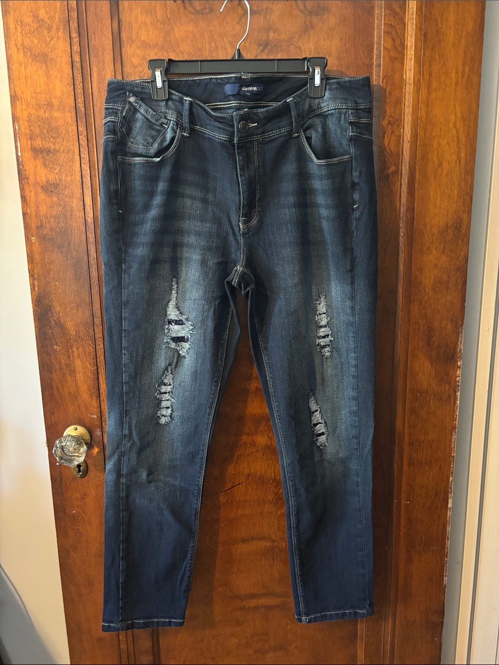 5 Piece Plus Size Jean Bundle Size 20W - Picture 2 of 7